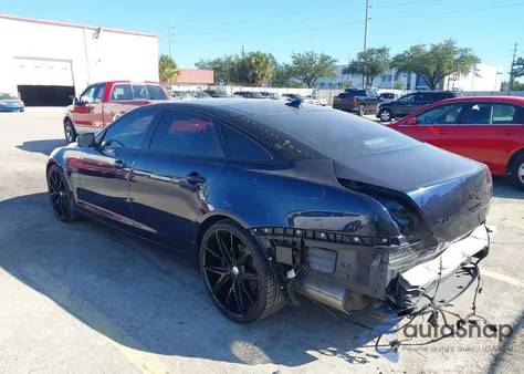 2015 Jaguar Xj Xjl Portfolio z USA, uszkodzony, nr VIN SAJWA2GZ6F8V83502